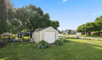1215 7th Ave SE, Altoona, IA 50009