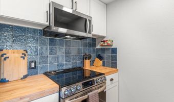 1299 ULUNIU Rd C105, Kihei, HI 96753