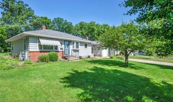 154 Walnut Dr, Amherst, OH 44001
