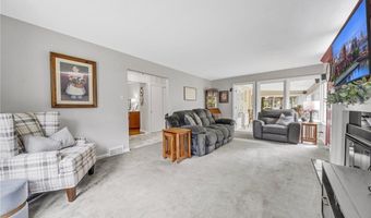 53 Jordan Rd, Amherst, NY 14221