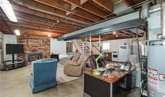 494 Angela Dr, Aliquippa, PA 15001