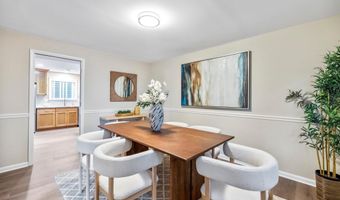 6352 12TH St N, Arlington, VA 22205