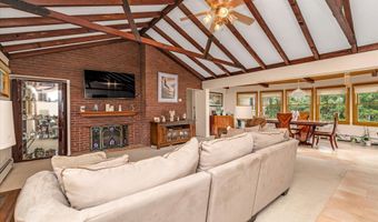 7 Swartout Pl, Amityville, NY 11701