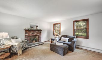 207 Diane Ln, Bristol, CT 06010