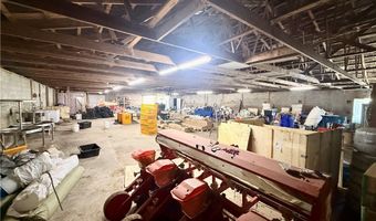 13081 Main Rd, Akron, NY 14001
