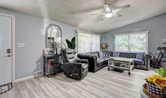 681 Stevens St, Bristol, CT 06010