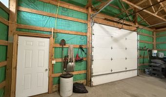 39494 165th St, Ashton, SD 57424