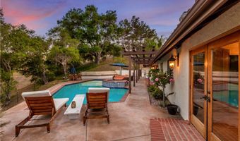 707 S Live Oak Park Rd, Fallbrook, CA 92028