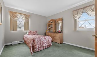 103 E 25TH St, Bayonne, NJ 07002