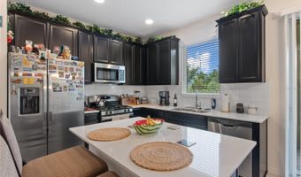 6354 CAMINO Dr, Apollo Beach, FL 33572