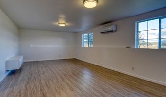 1837 E YELLOW PINE Ave, Athol, ID 83801