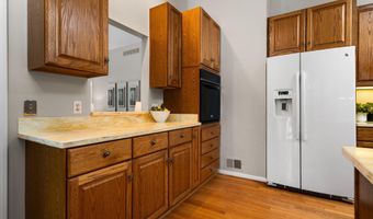 5971 Creekview Ct, Ann Arbor, MI 48108