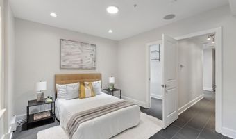 652 L St NE 1, Washington, DC 20002