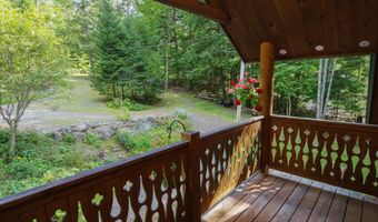123 Richards Ln, Abbot, ME 04406