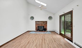 70 Smith Ln, Burlington, CT 06013