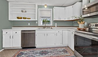 616 Johnson St, Anoka, MN 55303