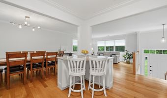 3 Bayberry Dr, Brookfield, CT 06804