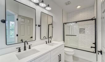 5718 SEA TURTLE Pl, Apollo Beach, FL 33572