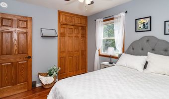 1621 Carroll Ave, Ames, IA 50010