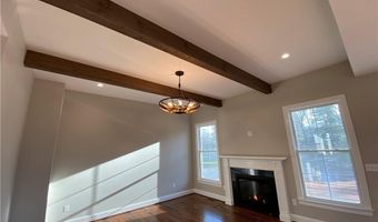 35 Primrose Ln, Cromwell, CT 06416