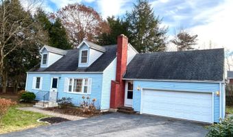 11 Fernwood Rd, Avon, CT 06001