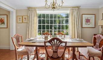 181 Meetinghouse Rd, Bedford, NH 03110