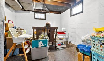 816 N SUPERIOR St, Appleton, WI 54911