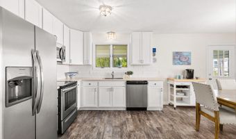 843 GLEN Ct, Bethany Beach, DE 19930