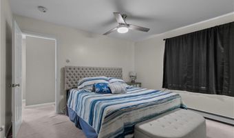231 Maple Ave 203, Newport, RI 02840
