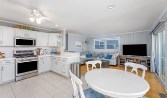 733 21st St, Avalon, NJ 08202