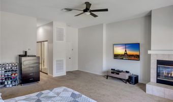 19274 Kanbridge St, Apple Valley, CA 92308