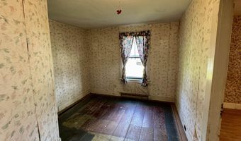 53 Sugarhouse Rd, Burke, VT 05871