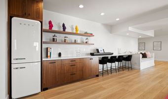 348 E HIDDEN LAKE Dr, Bountiful, UT 84010