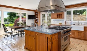 82 Arrowhead Way, Darien, CT 06820