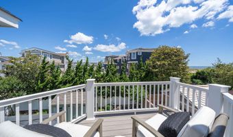 93 E 11th St, Avalon, NJ 08202