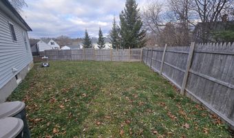 172 5th St, Bangor, ME 04401