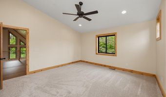 150 COLLEGE HEIGHTS Ct, Accident, MD 21520