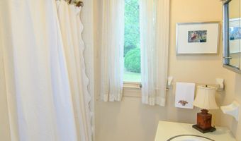 23347 BACK St, Accomac, VA 23301