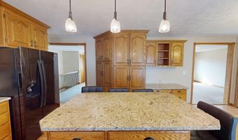 918 S 1st St, Albion, NE 68620