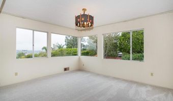 557 Canyon Dr, Solana Beach, CA 92075