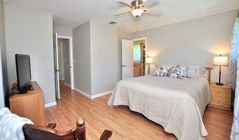 24 Sharon Rd, Bloomfield, CT 06002
