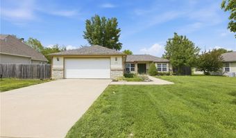 218 Hillside Dr, Baldwin City, KS 66006