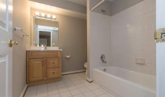 10709 BOSWELL Ln, Potomac, MD 20854