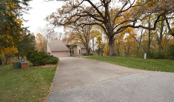 4015 Mathews Rd, Ames, IA 50014