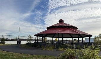143 W 1ST St 2, Bayonne, NJ 07002