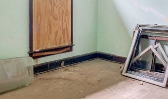 3789 Spring Valley Rd, Alderson, WV 24910