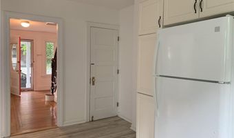 68 Evarts St, Newport, RI 02840