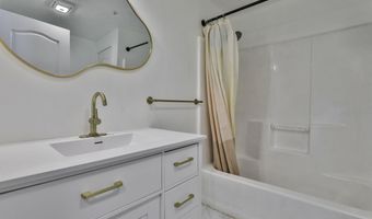 24 Suffolk Ct, Bedford, NH 03110