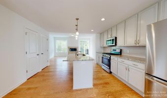 2741 Bristol Ridge Dr, Ann Arbor, MI 48105