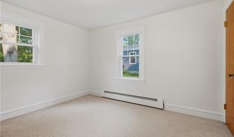 380 Angell Rd, North Providence, RI 02904